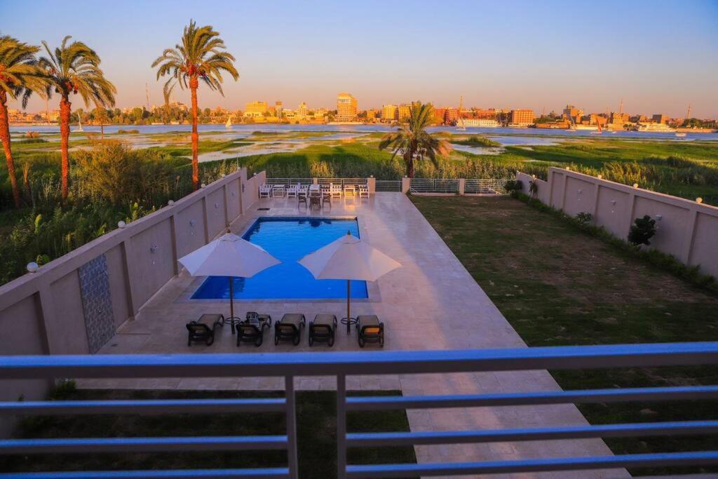 Royal Nile Villa - Nile View Apartment 1 Луксор Экстерьер фото