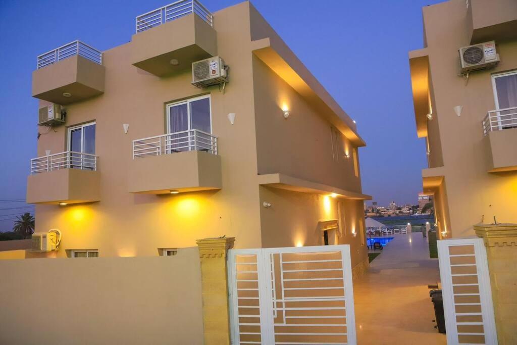 Royal Nile Villa - Nile View Apartment 1 Луксор Экстерьер фото